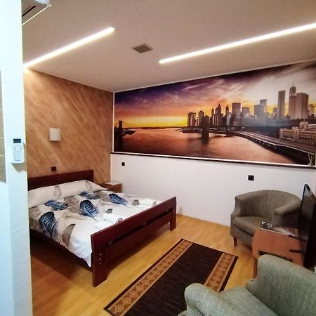 Fun Rooms Sobe Prenociste Borca Extérieur photo