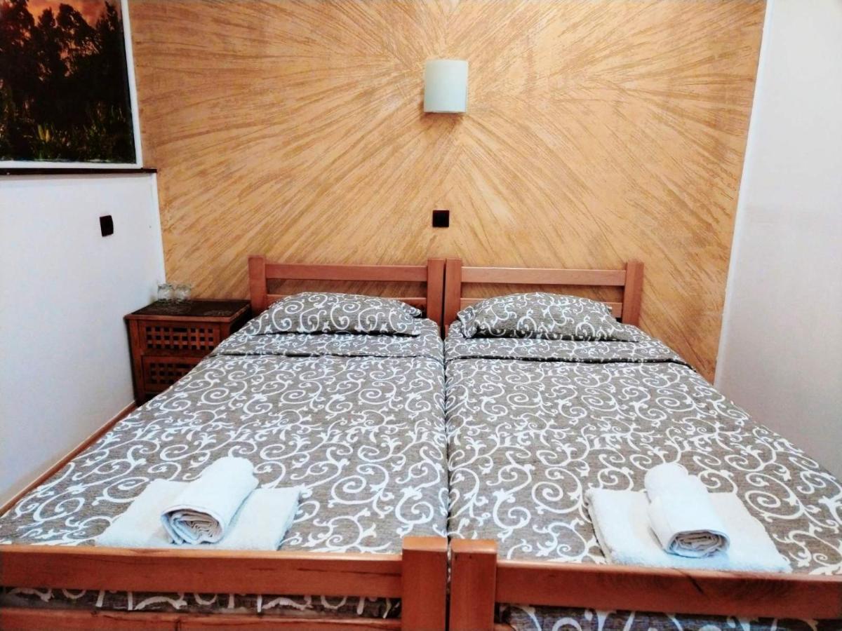 Fun Rooms Sobe Prenociste Borca Extérieur photo