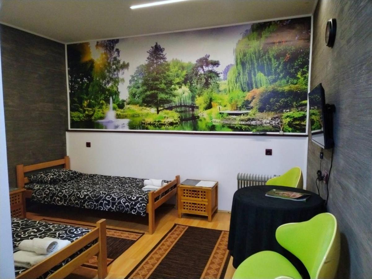 Fun Rooms Sobe Prenociste Borca Extérieur photo