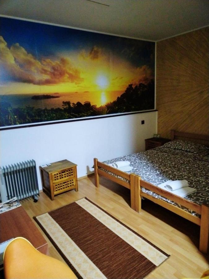 Fun Rooms Sobe Prenociste Borca Extérieur photo