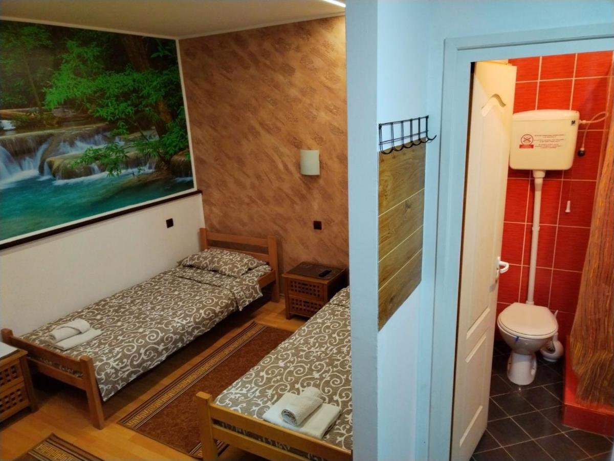 Fun Rooms Sobe Prenociste Borca Extérieur photo